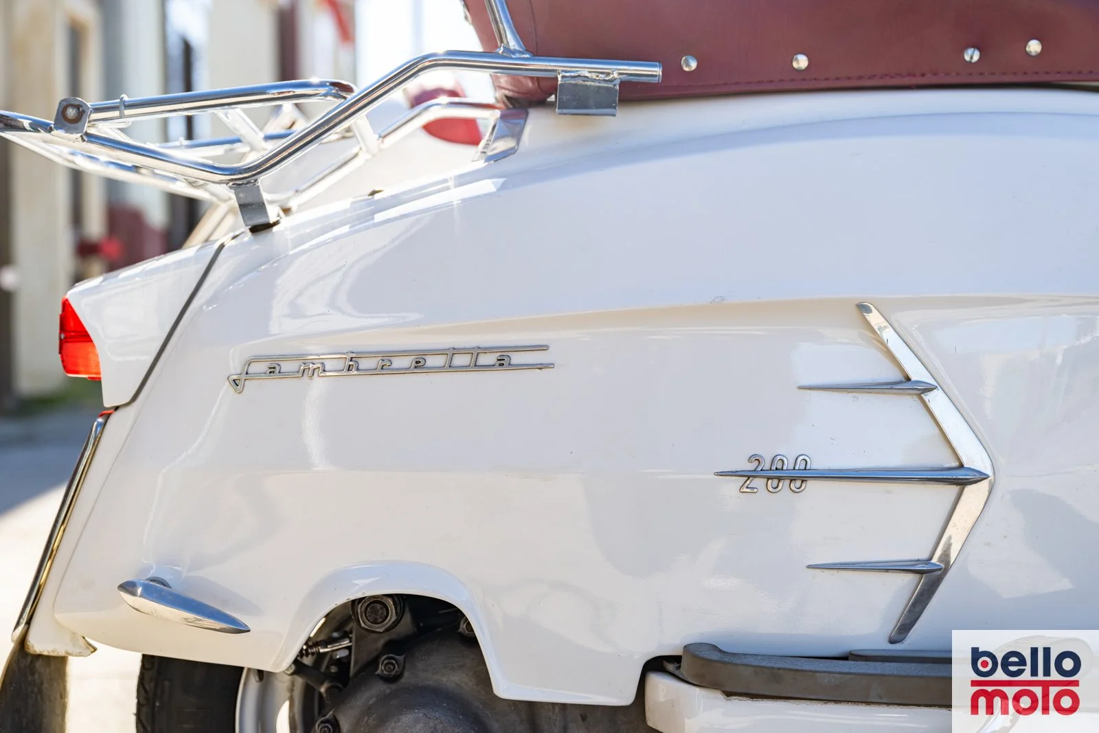 イタリアBOSATTA製 旧型 テールランプ vespa lambretta 1966 LAMBRETTA SX200 SIDECAR #L90 — Bello Moto SF